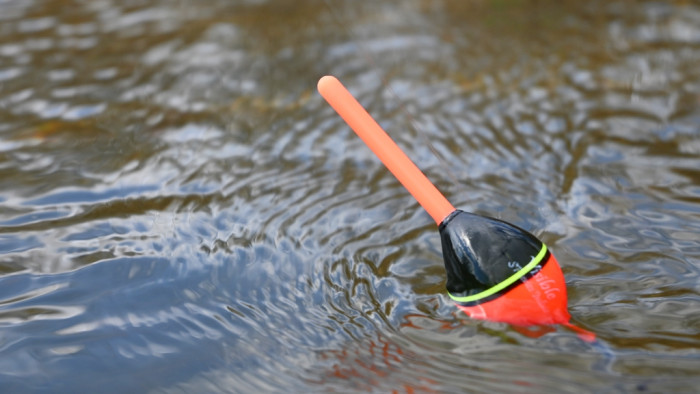 Първи РИБОЛОВ на ИЗТИЧАНЕ през ЕСЕНТА - ХВАНАХМЕ и БОНУС ШАРАНИ на БОЛОНЕЗАТА с ПЛУВКА