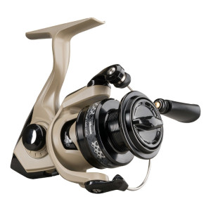 Макара с Преден Аванс Okuma Outrax 3000