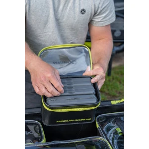 Чанта за Аксесоари Matrix EVA Medium Case 200