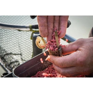 Фидер Кошничка Matrix Inline Maggot Feeders - Medium 40g