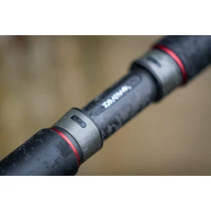 Фидер DAIWA SPECTRON ULTRA DISTANCE FEEDER - 3.66м 150гр