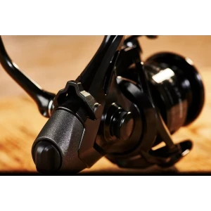 Макара Okuma Dyna Drag XP Baitfeeder 7000