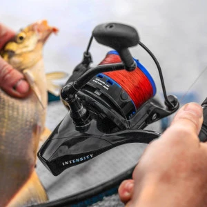 Макара с Преден Аванс PRESTON Intensity 620