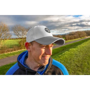 Шапка Preston White PI Logo Cap